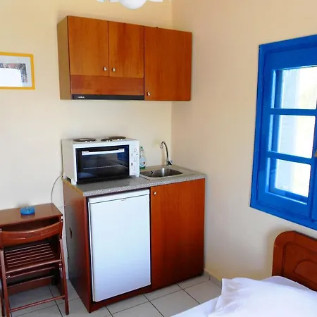 Mouragio Apartment *
