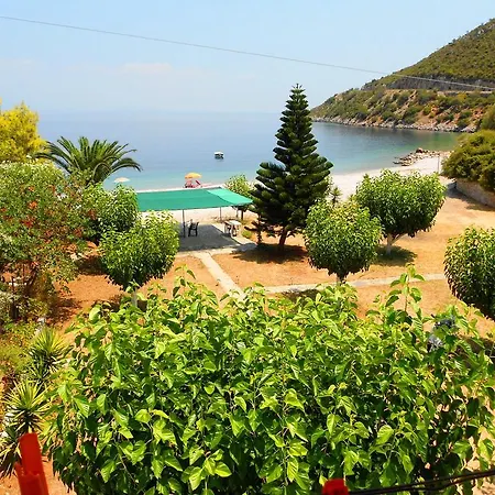 Mouragio Lejlighed Tirós