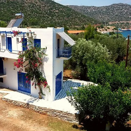 アパート Mouragio