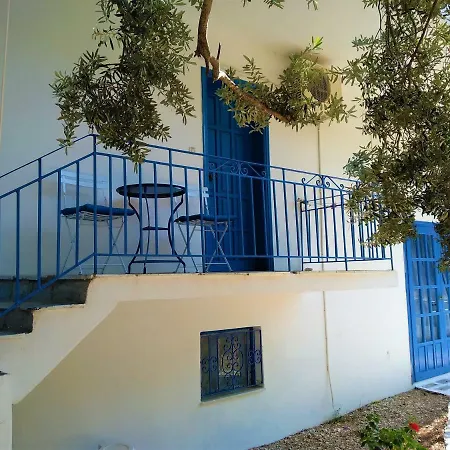Mouragio Apartment Tirós