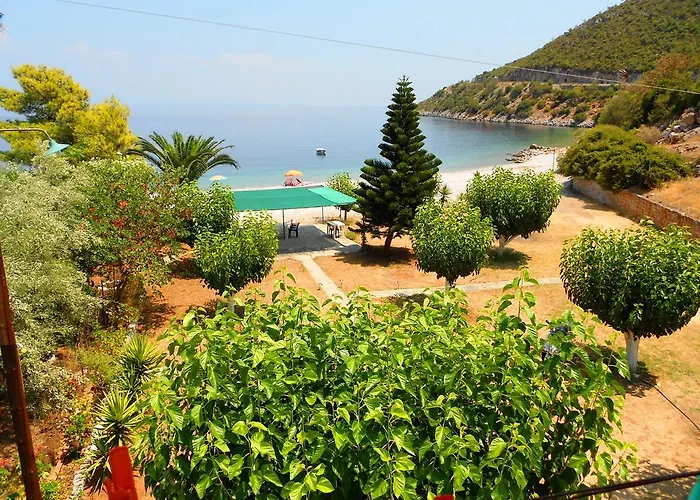 Mouragio アパート Tirós