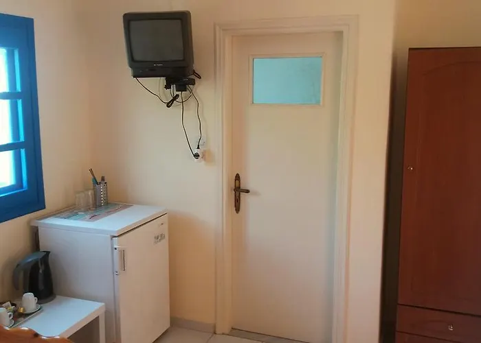 Mouragio Apartment *