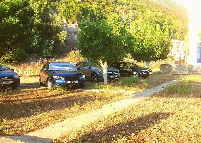 Mouragio Apartman Tirósz