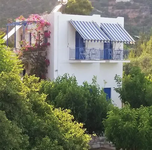 Mouragio Apartment *
