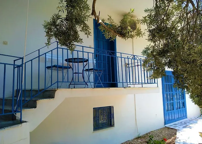 Mouragio Apartman Tirósz